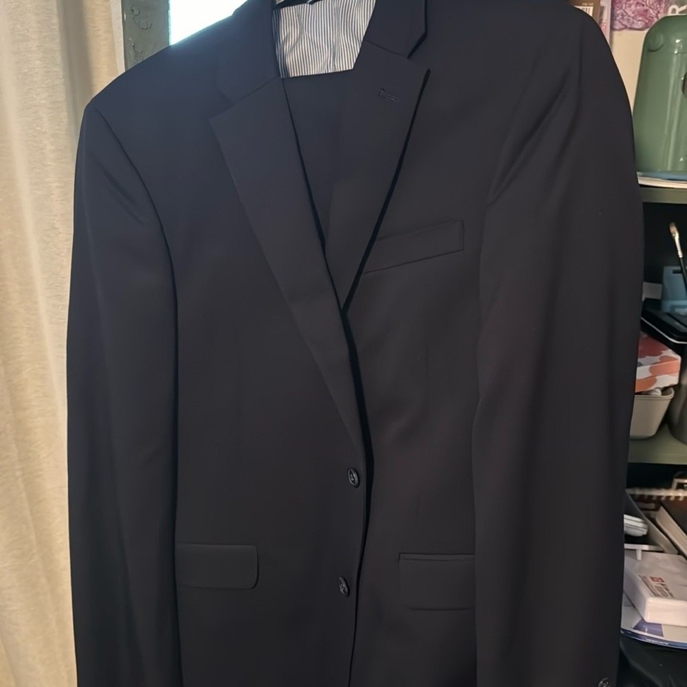 Nice Tommy Hilfiger Suit